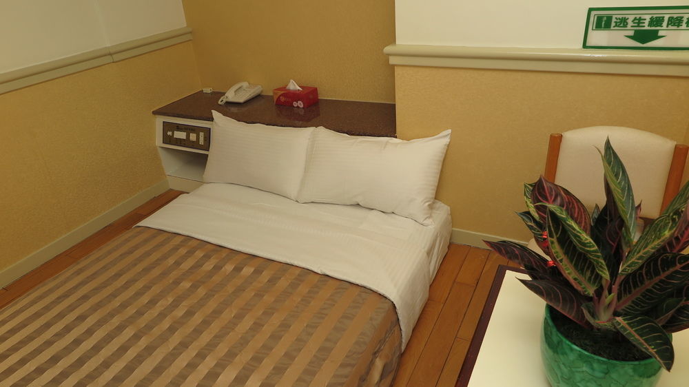 Good Hotel Fengyuan Εξωτερικό φωτογραφία