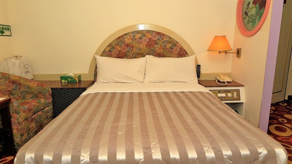 Good Hotel Fengyuan Εξωτερικό φωτογραφία