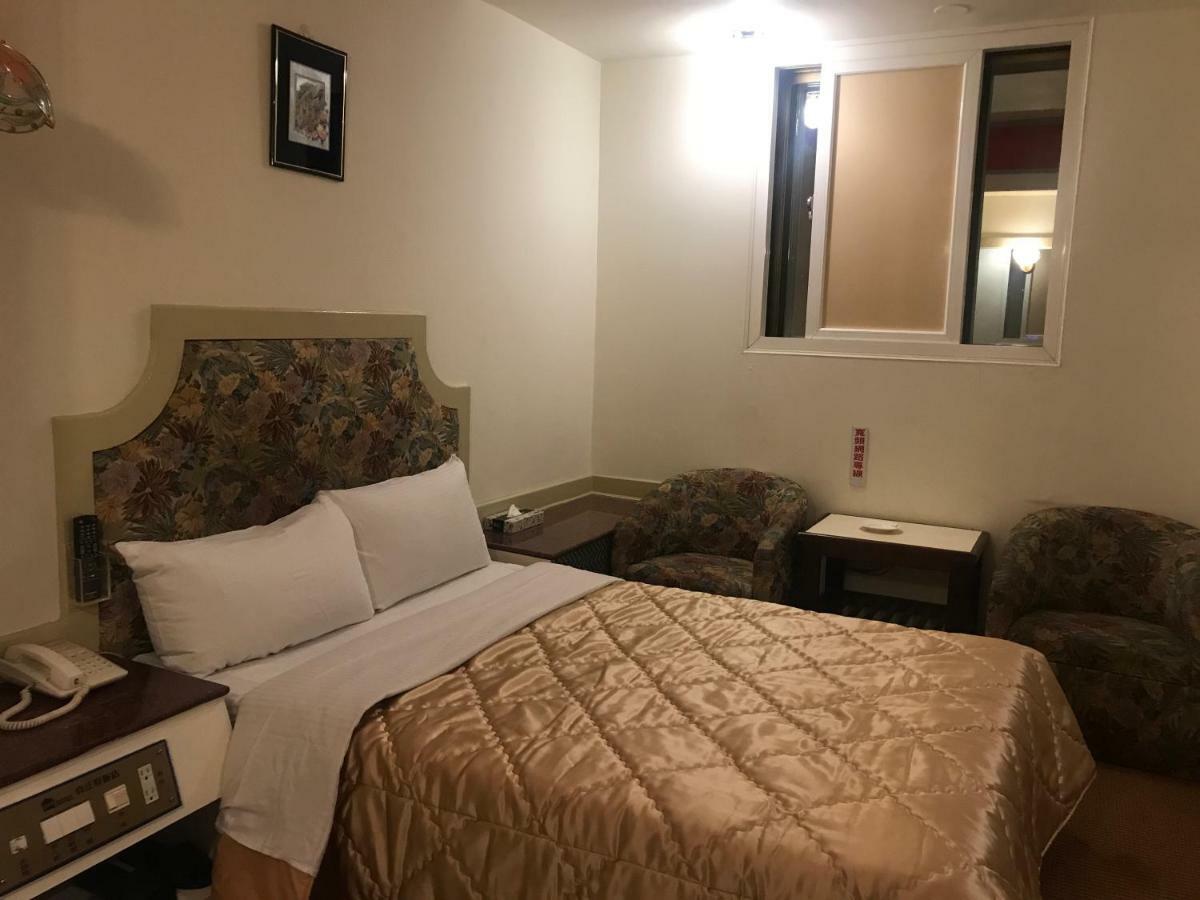 Good Hotel Fengyuan Εξωτερικό φωτογραφία